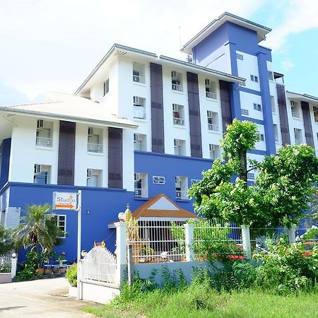 Studio Khon Kaen By Icheck Inn Екстериор снимка