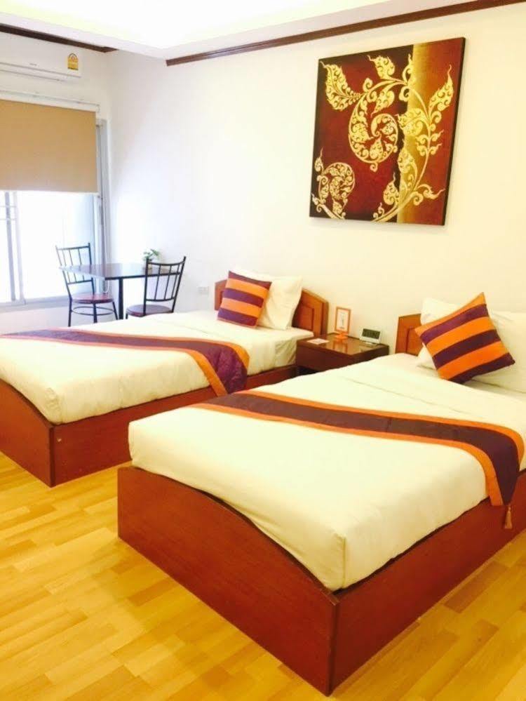 Studio Khon Kaen By Icheck Inn Екстериор снимка